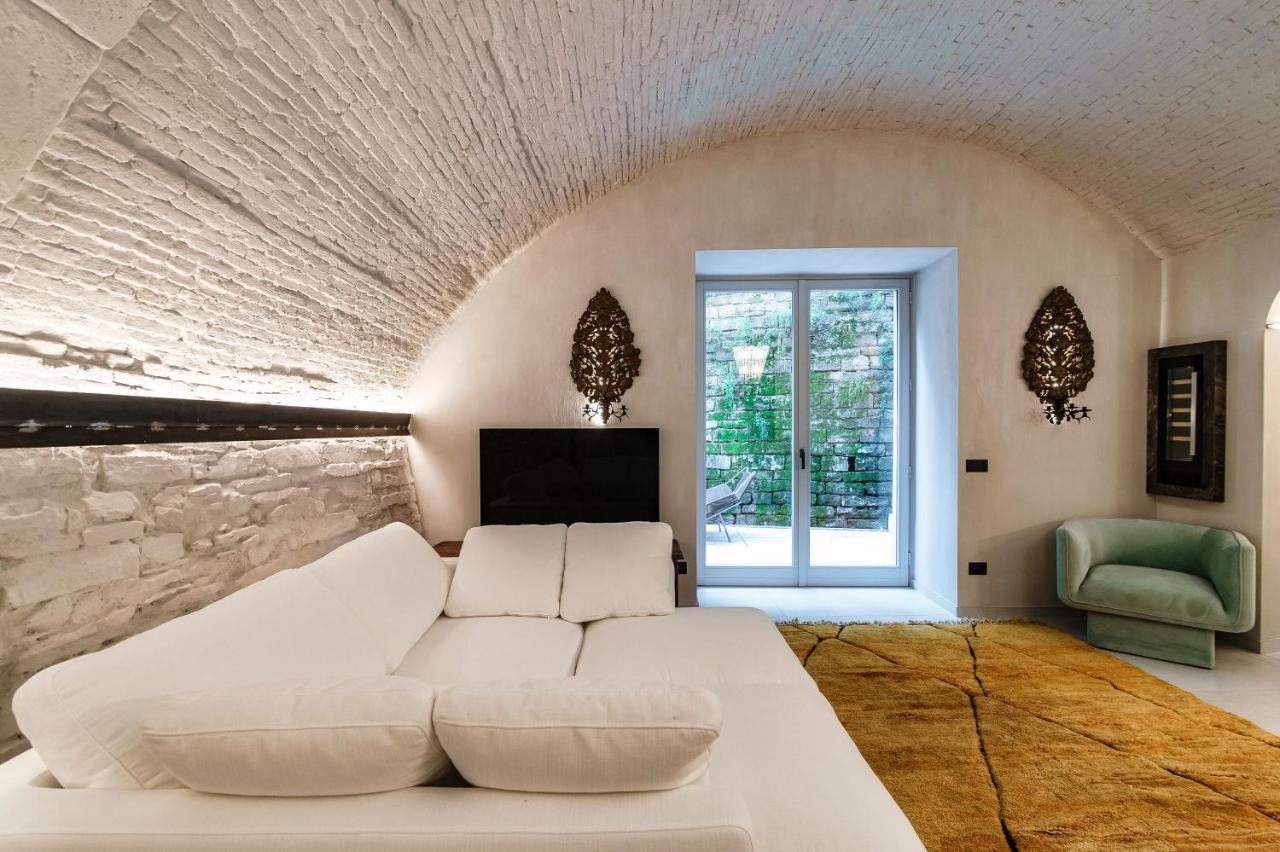 Suites Lorodellago Como - The House Of Travelers Extérieur photo