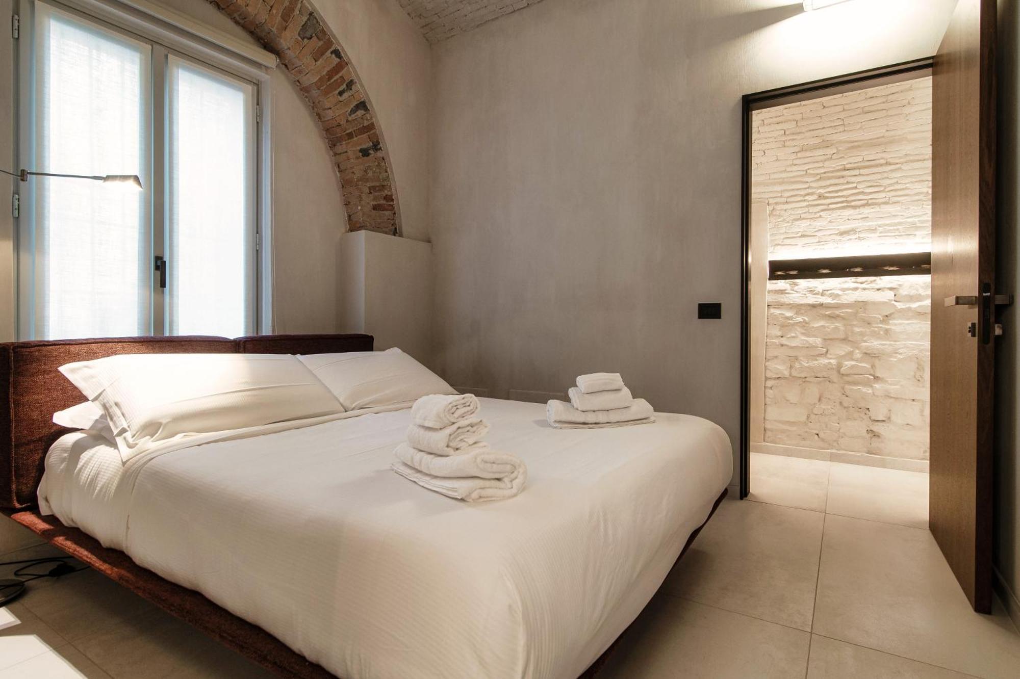 Suites Lorodellago Como - The House Of Travelers Extérieur photo