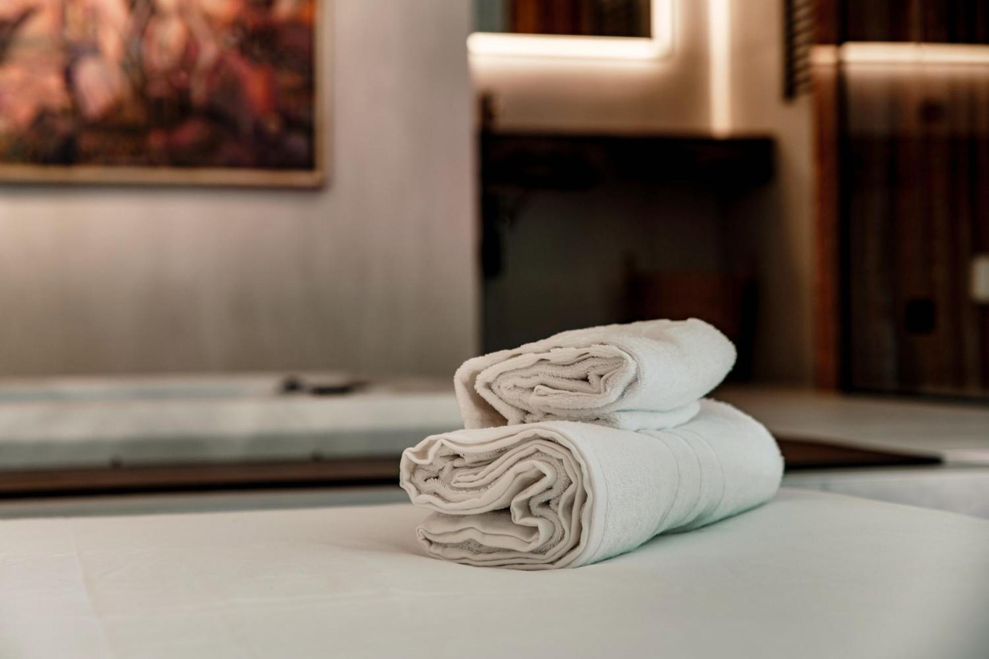 Suites Lorodellago Como - The House Of Travelers Extérieur photo
