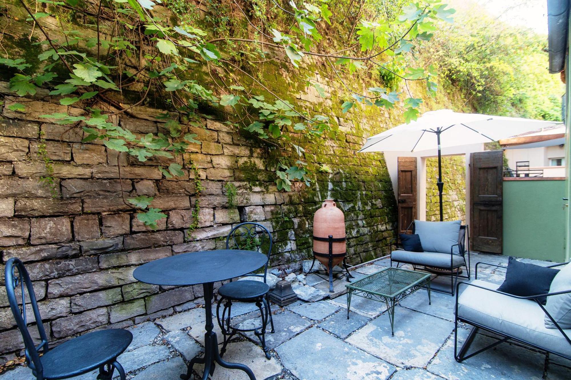 Suites Lorodellago Como - The House Of Travelers Extérieur photo