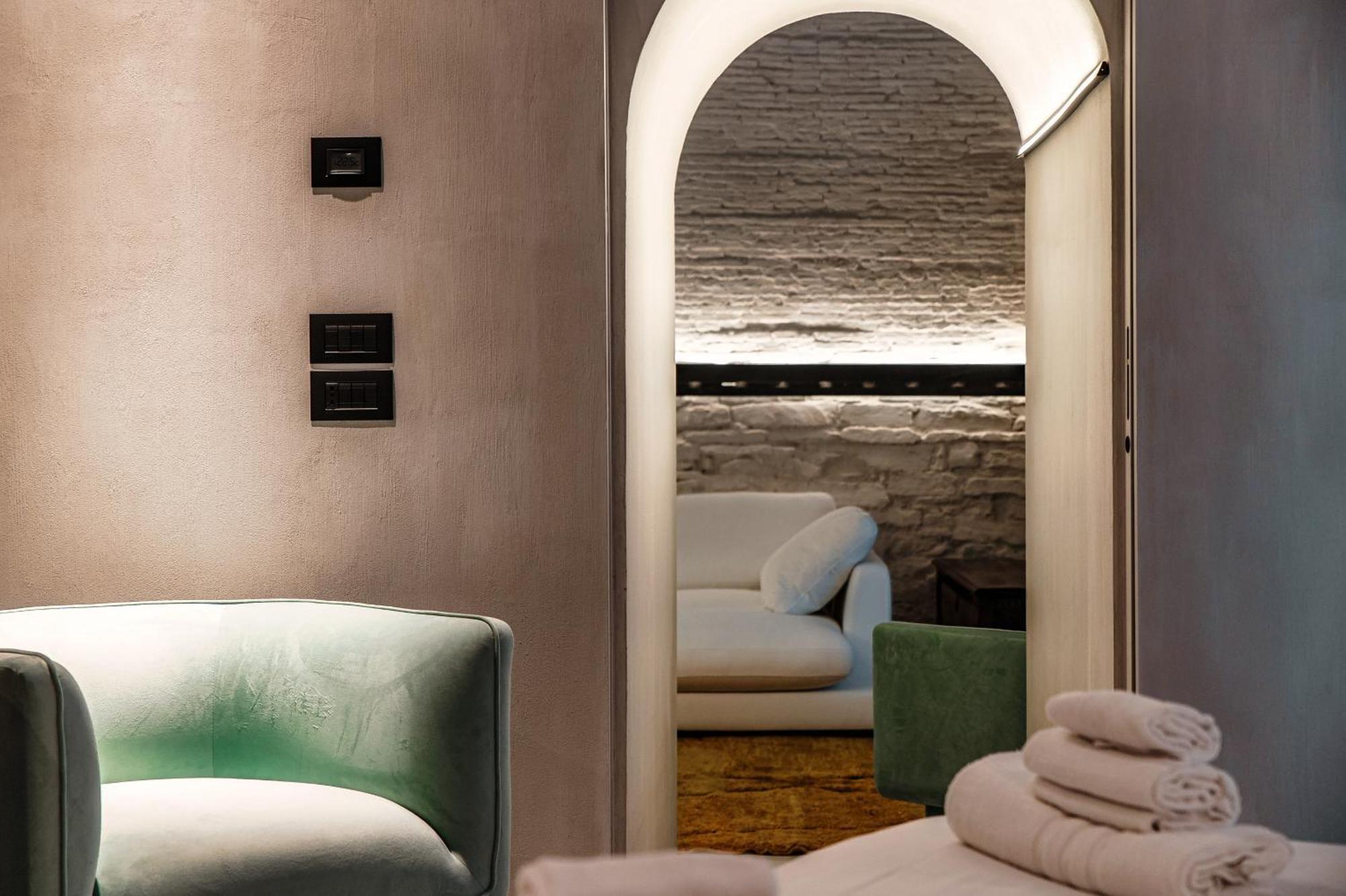 Suites Lorodellago Como - The House Of Travelers Extérieur photo